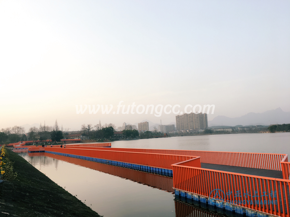 浦江金獅湖浮橋