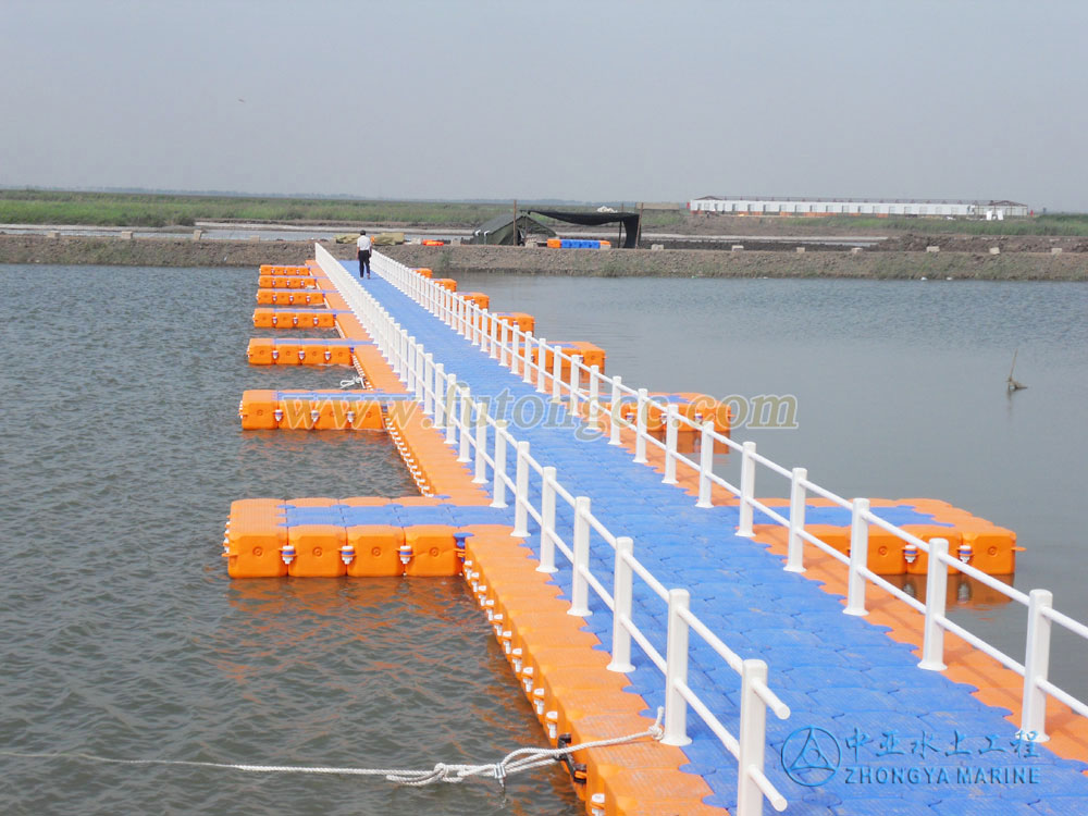 天津七里海濕地浮橋